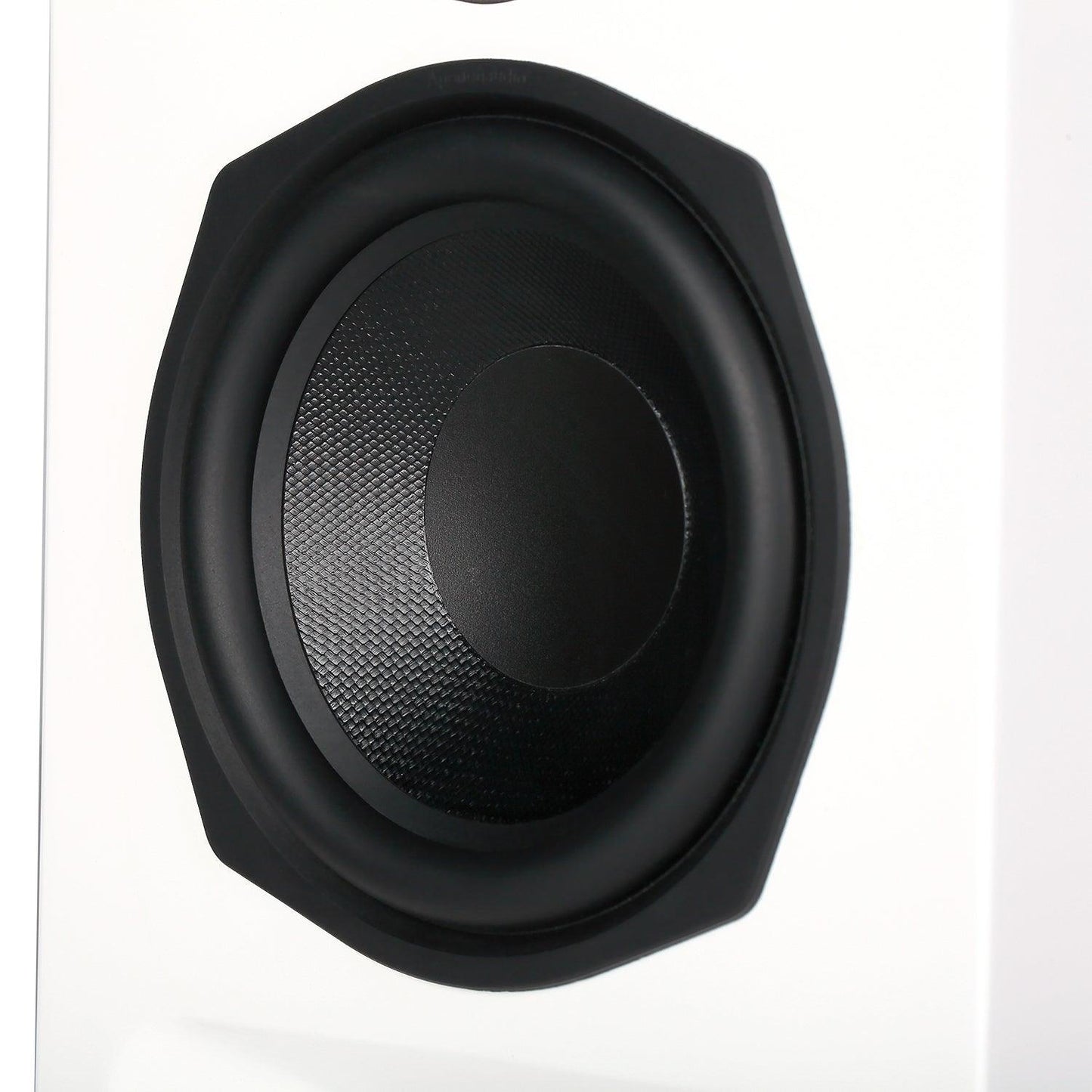 aperion-novus-n5b-bookshelf-speaker-pure-white-woofer