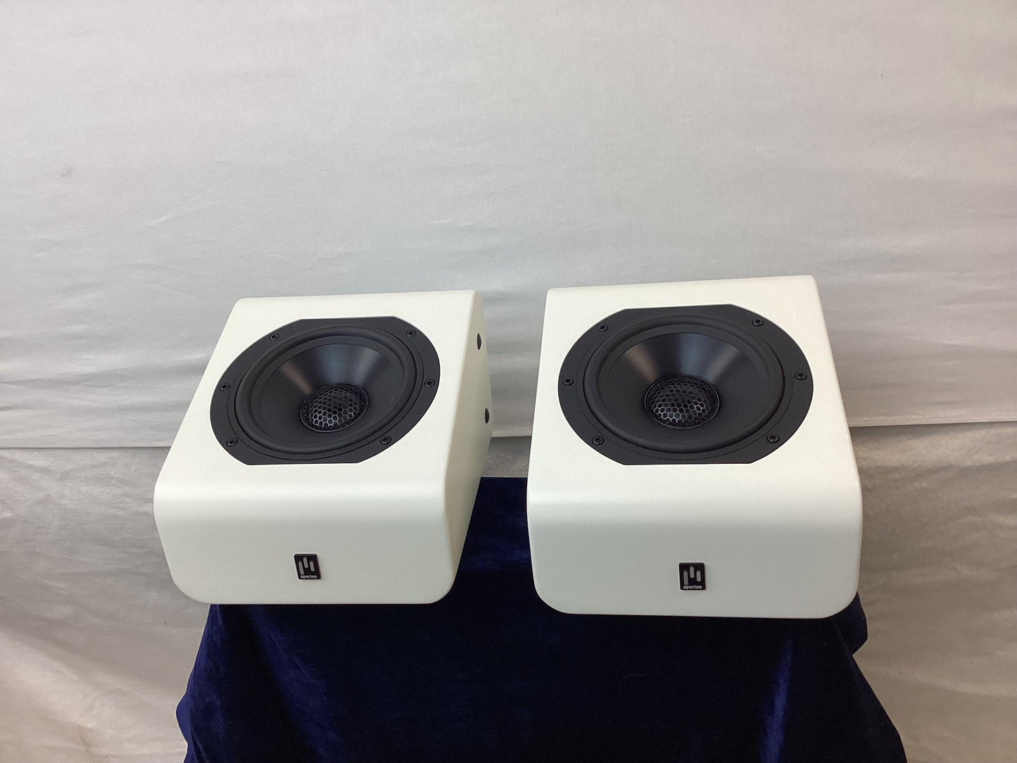 Novus A5 Atmos Height Module Speaker Pair Pure White Finish - A Stock-171Y/172Y