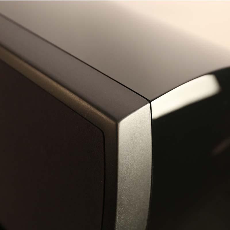 aperion-verus-v8c-center-speaker-gloss-black-cabinet-corner