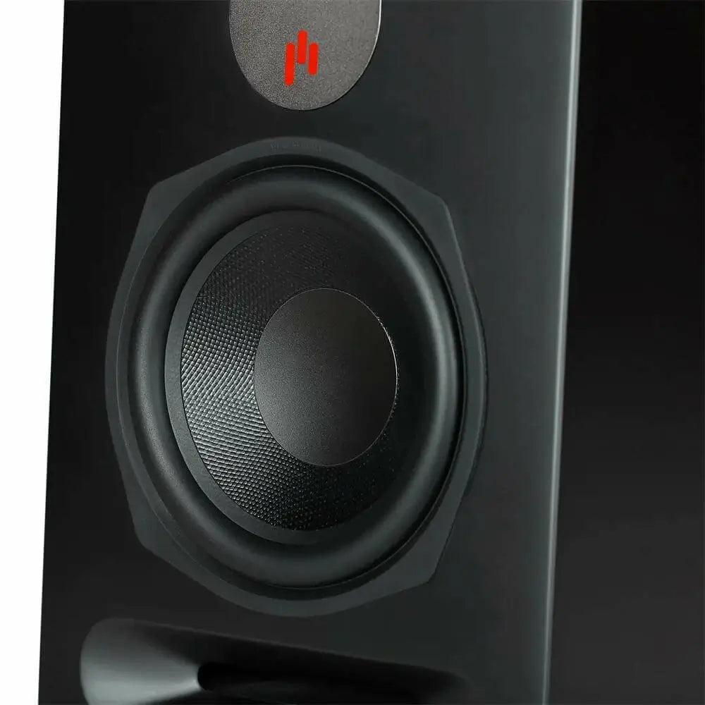 aperion-novus-n5b-bookshelf-speaker-stealth-black-woofer