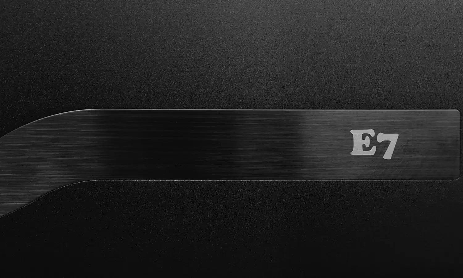 aperion-energy-7-channel-power-amplifier-aluminum-front-panel