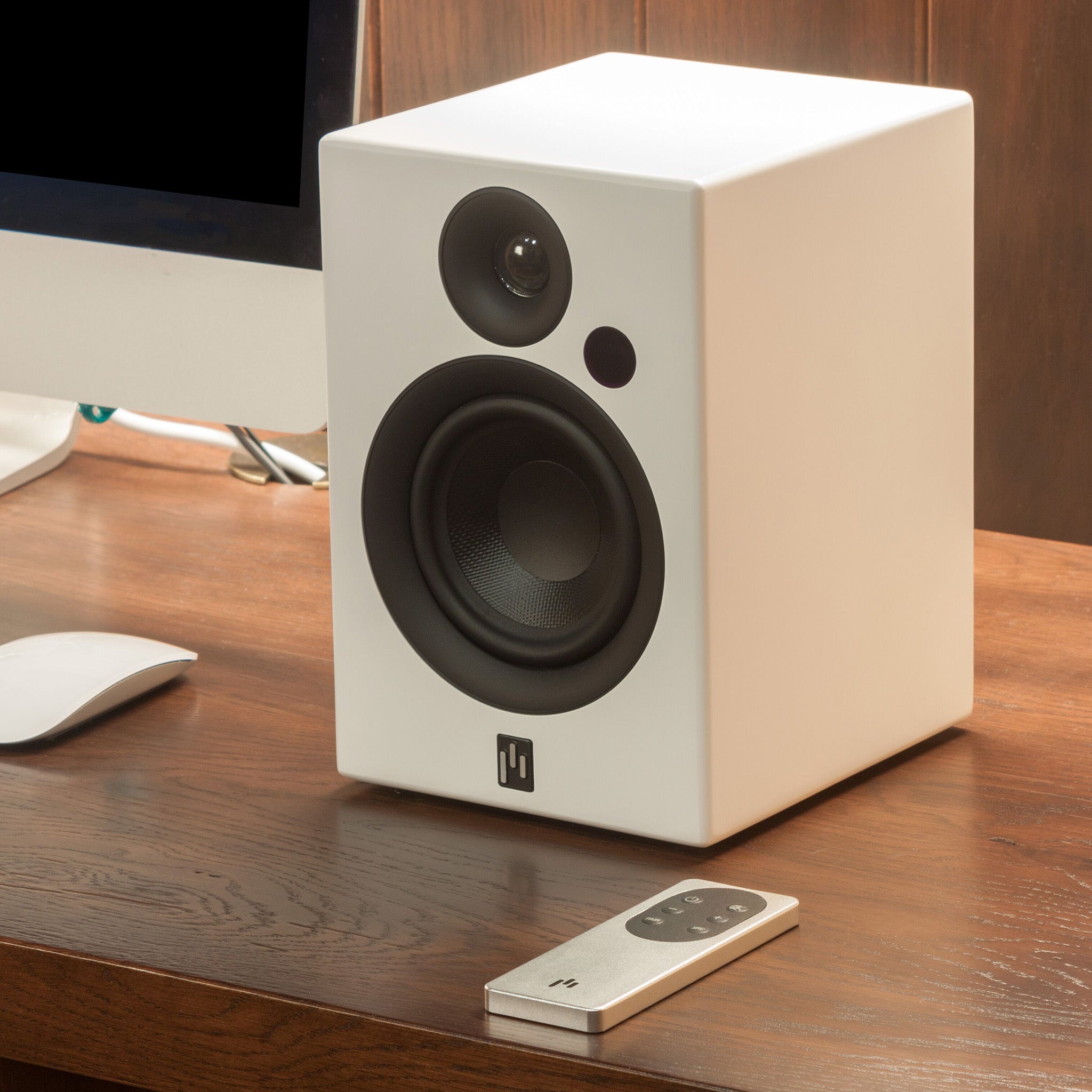Aperion Audio Allaire Powered Gaming APTX4.0 Bluetooth Speaker