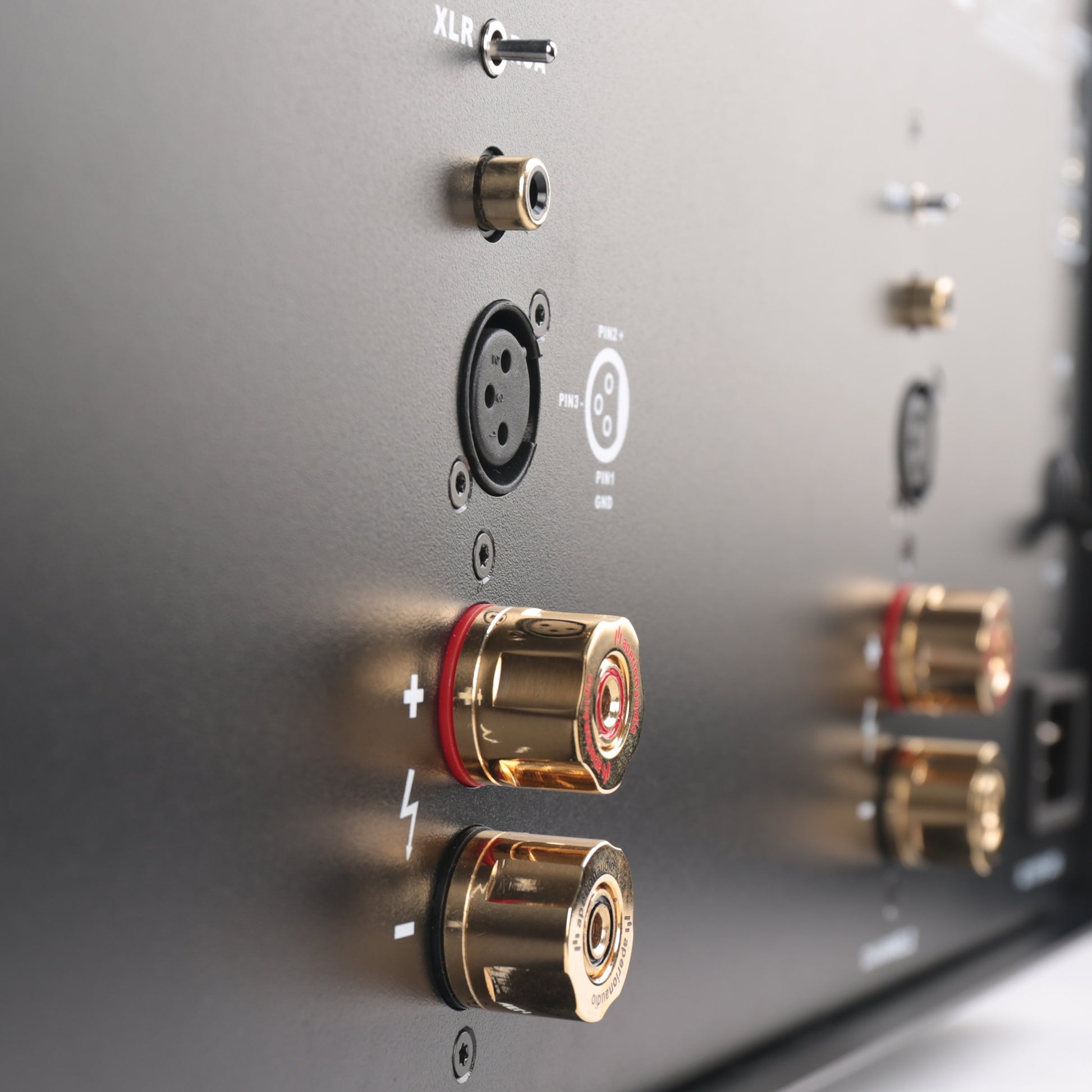 Aperion Audio Energy Pro E2H High Power 2-Channel Stereo Power Amplifier High-end Binding Post