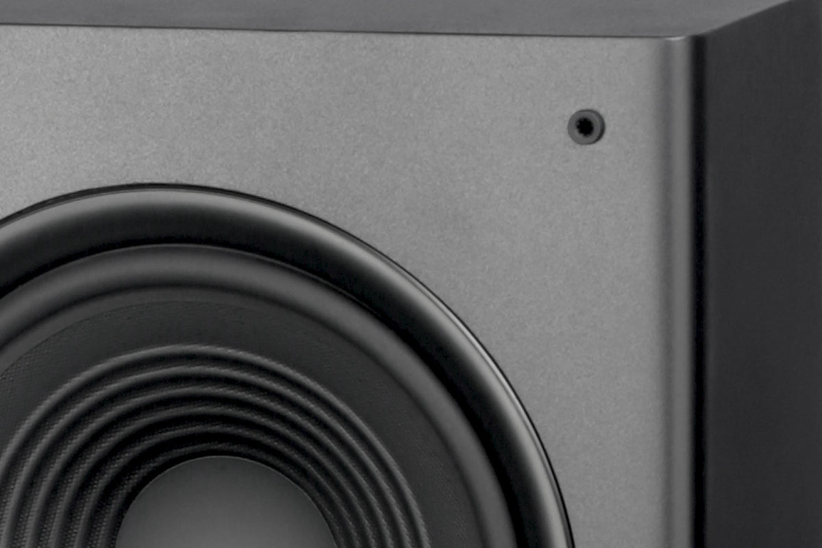 Aperion Fons F85S — закрытый корпус