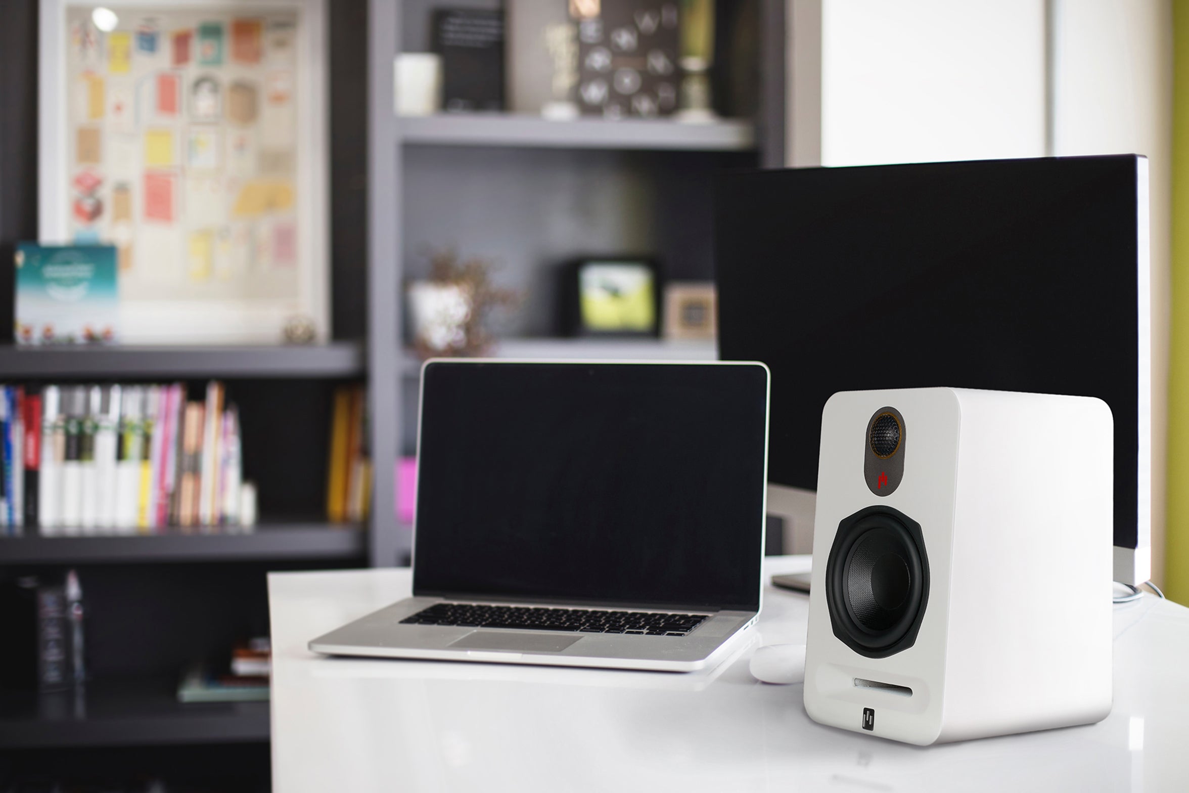 Aperion Audio Novus N5B 2-Way 5.25" Bookshelf Speaker
