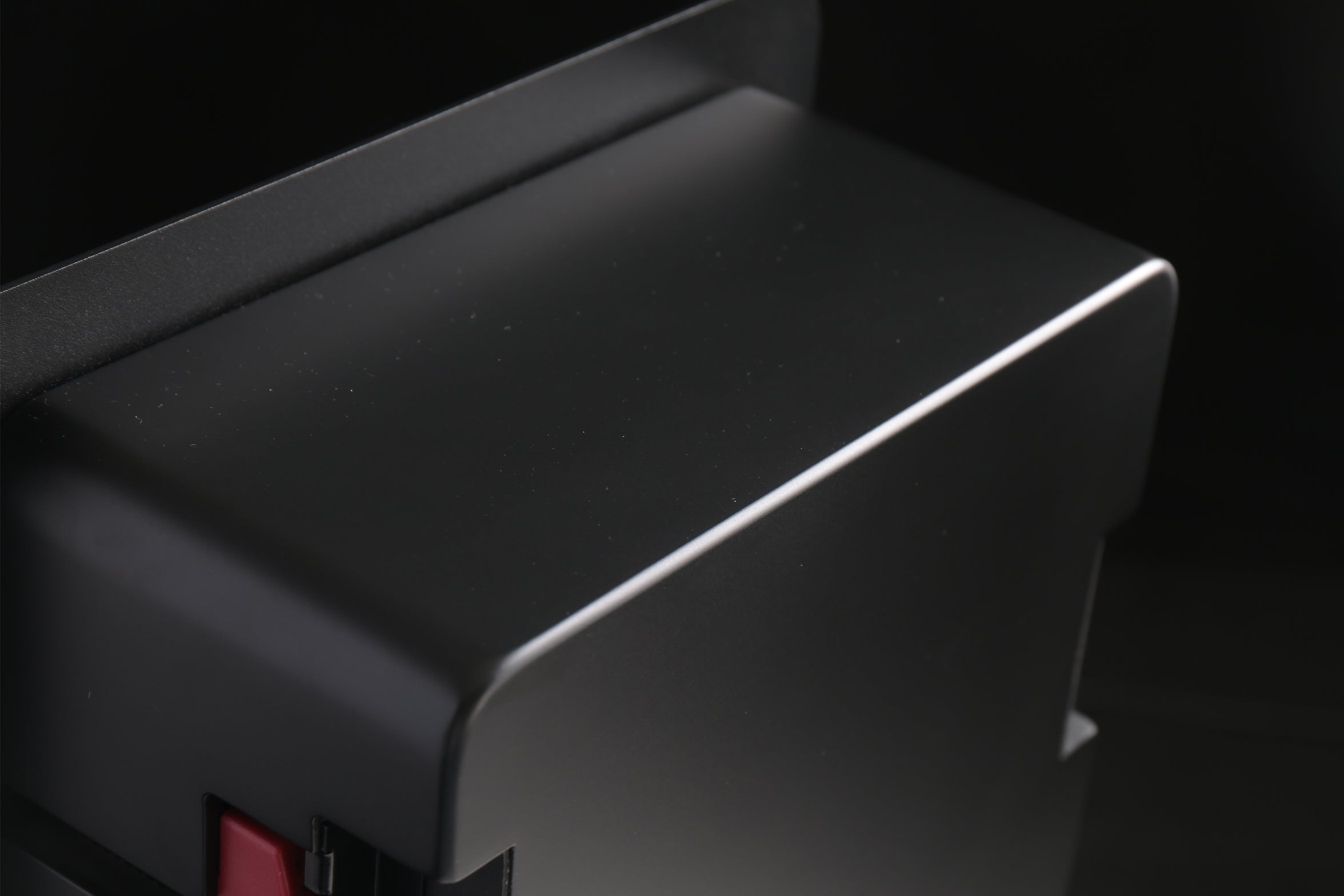 T63W_Sealed_Cabinet_Design