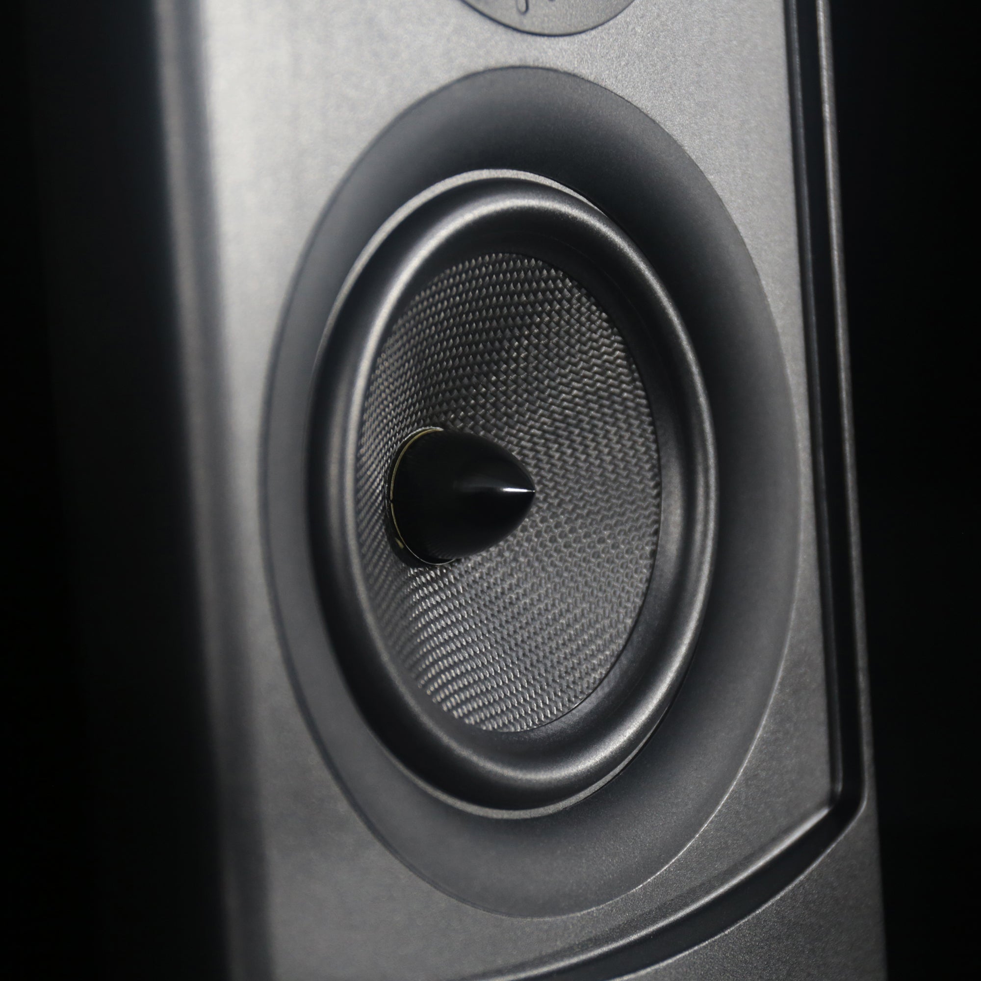 Aperion V5B Bookshelf Speaker Gloss Black Woofer