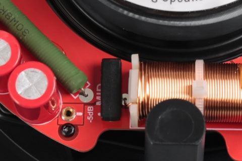 Midrange jumper &minus;5 dB