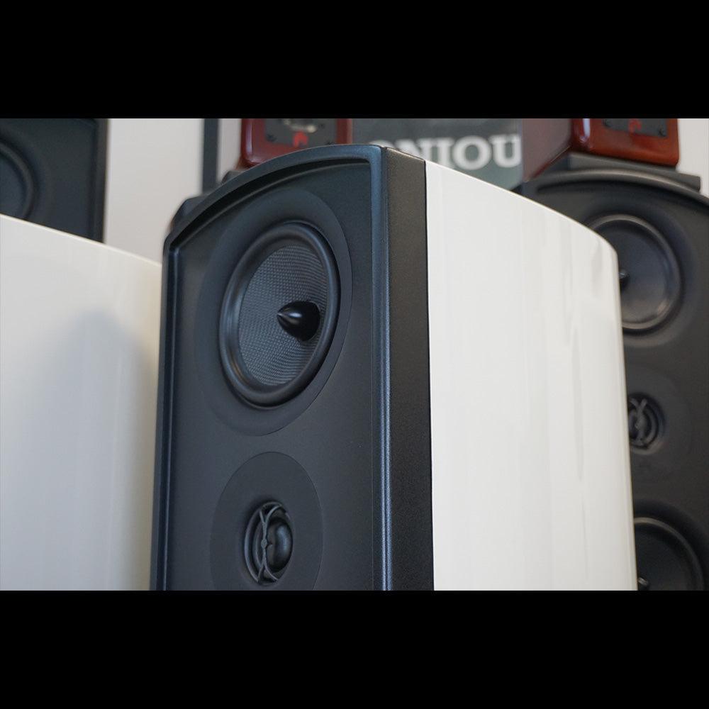 Aperionaudio-VerusIII-Grand-Speakers-Gloss-White
